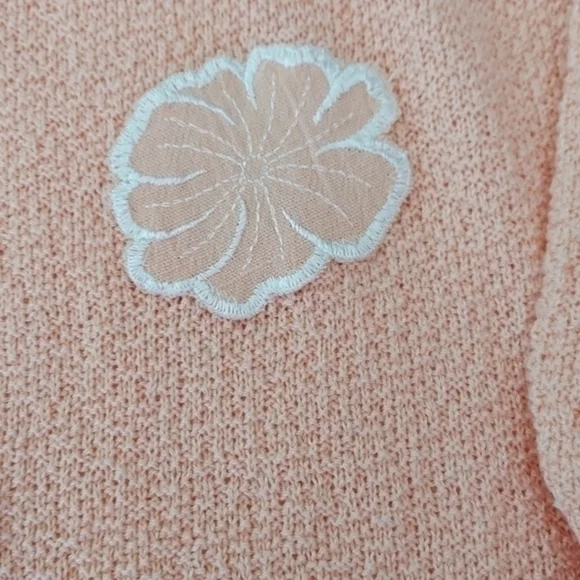 Vintage Peach Embroidered Flower Short‎ Sleeve Sweater - Picture 10 of 16